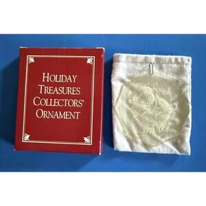 1993 Holiday Treasures Collectors’ Sleeping Mouse Octagonal Acrylic Ornament